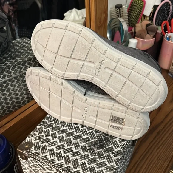 Clarks CLOUDSTEPPERS High Tops w/camo feature in Gray Size 91/2 - Picture 3 of 10